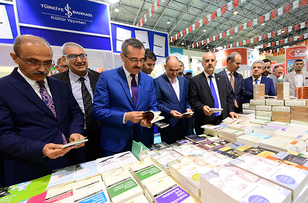 Anadolu’nun En Büyük Kitap Fuarı Açıldı6345