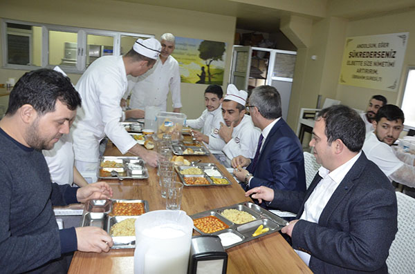 Başkan Güngör’den AKDO’ya Ziyaret 3