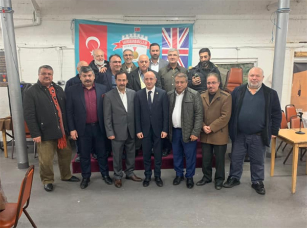 Öztunç, Londra’da Hemşerileriyle Hasret Giderdi 1 Öztunç, Londra’da Hemşerileriyle Hasret Giderdi