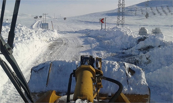 Büyükşehir’in Kar Mesaisi Devam Ediyor