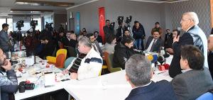 Başkan Mahçiçek, Gazetecileri Gazeteci  Gününde Yalnız Bırakmadı