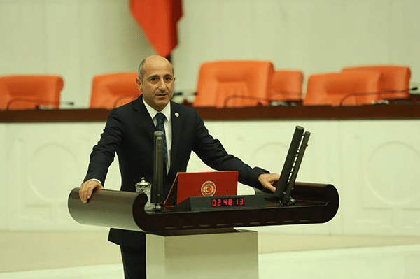 ALİ ÖZTUNÇ: “FAY HATTI ÜZERİNE AFAD KAMPÜSÜ YAPMAK MİLLETE İHANET