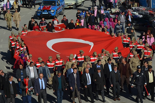 Çağlayancerit Mehmetçiğimiz İçin Tek Yürek Oldu