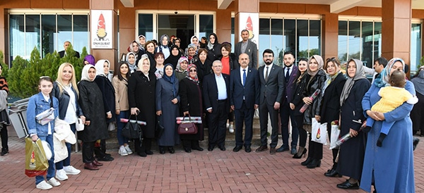 Başkan Mahçiçek, Kadınlar Günü’nde Şehit Aileleriyle Buluştu