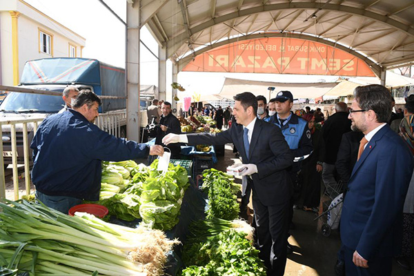 Onikişubat Belediyesi’nden, Pazar Esnafına Koruyucu Önlemler