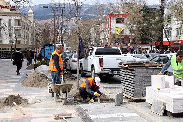 Trabzon Caddesi’nde Düzenleme Devam Ediyor