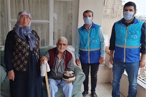 Onikişubat Belediyesi’nden Durdu Amca’ya Doğum Günü Sürprizi