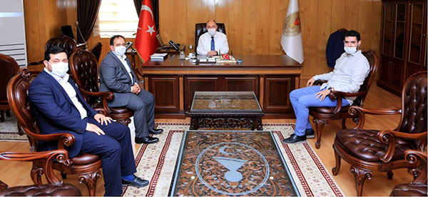 AKDO’DAN VALİ COŞKUN’A HOŞ GELDİN ZİYARETİ 2 AKDO’DAN VALİ COŞKUN’A HOŞ GELDİN ZİYARETİ