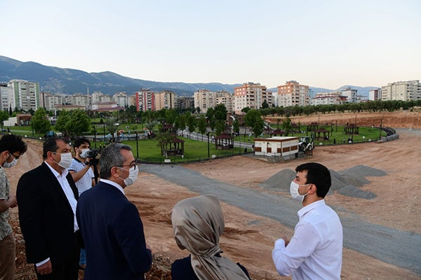 Başkan Güngör Aliya İzzetbegoviç Millet Bahçesi’nde inceleme yaptı