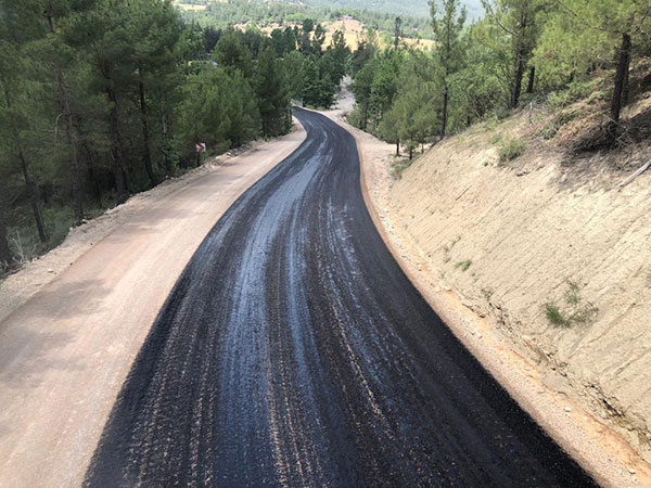 Topçalı Grup Yolunda astar atımı başladı