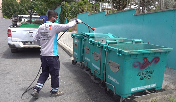 KMBB’den karasinek mücadelesi devam ediyor