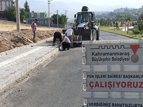 KMBB Şehir Genelinde Yol Yapım Ve Bakım Çalışmalarına Devam Ediyor