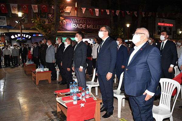 Onikişubat Belediyesi, 15 Temmuz’u Vatandaşlarla Kutladı