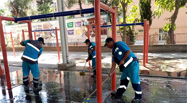 Dulkadiroğlu Belediyesi Kurban Satış Ve Kesim Alanlarını Temizledi