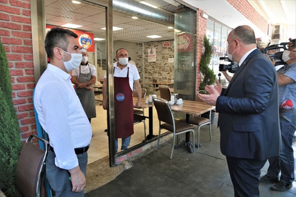 Kahramanmaraş Valisi'nden maskesiz esnaflara uyarı