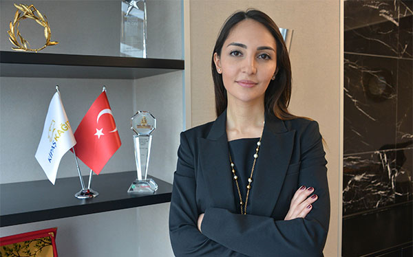 N.SİNEM ÖKSÜZ DEDEBAYRAKTAR TÜRKİYE’NİN EN GÜÇLÜ CEO VE KADINLARI ARASINDA