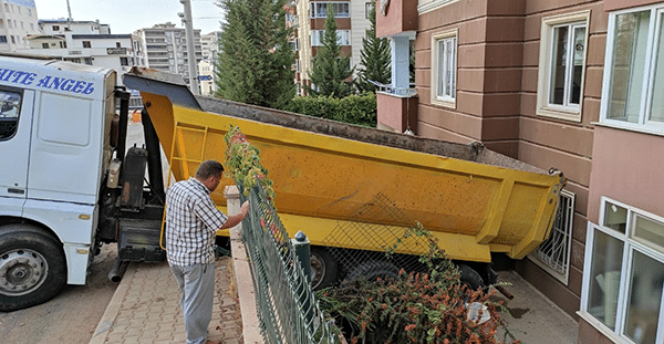 Kahramanmaraş’ta park halinde iken