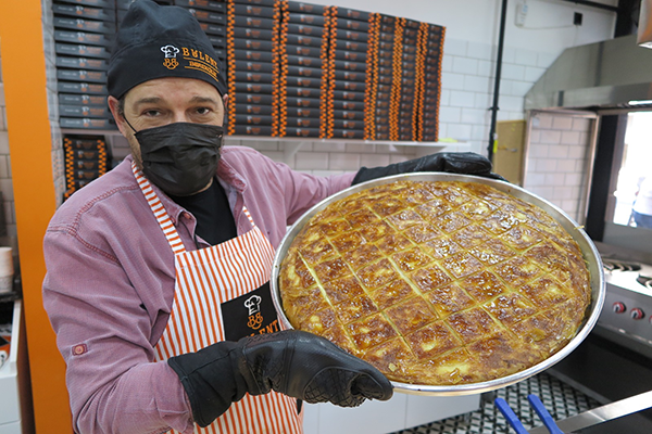 Adana böreğini tekrar güncelleyerek