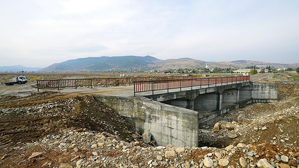 Büyükşehir Belediyesi Deliçay üzerinde