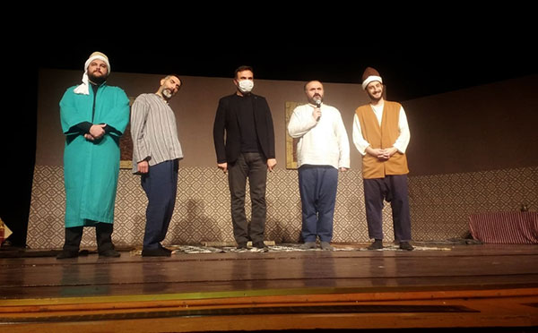 Ziyafet Sofrası İsimli Tiyatro Sahnelendi | Maraş Son Haber