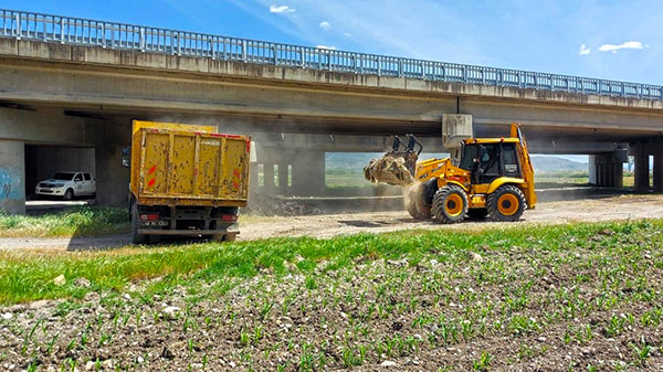 Aksu Nehri Civarında Kirliliğe Geçit Yok