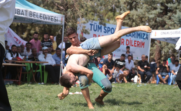 Türkiye Geleneksel Spor Dalları Federasyonu tarafından düzenlenen geleneksel ata sporu