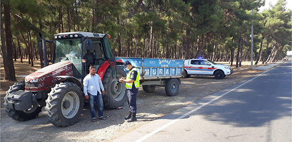 jandarma trafik ekipleri tarım araçlarını denetledi