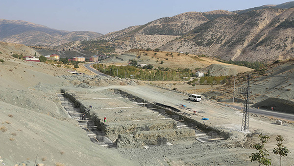 Büyükşehir Belediyesi, Çağlayancerit ilçesinde