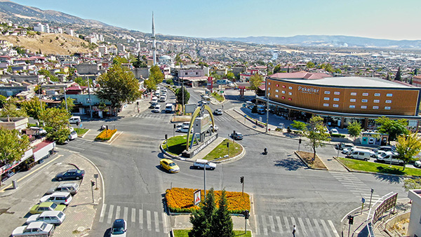 Tevfik Kadıoğlu Alt Geçidi İhaleye Çıkıyor Bir süre önce Büyükşehir Belediye Başkanı Hayrettin Güngör tarafından müjdesi