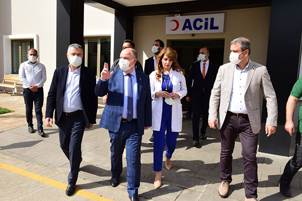 Kahramanmaraş Valisi Ömer Faruk Coşkun, hizmete açılan Sular Akademi Hastanesi’ni