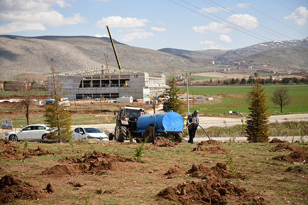 Elbistan Belediyesi’nden fidan yetiştiriciliği kursu