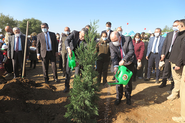 Kahramanmaraş’ta 5 bin fidan toprakla buluştu