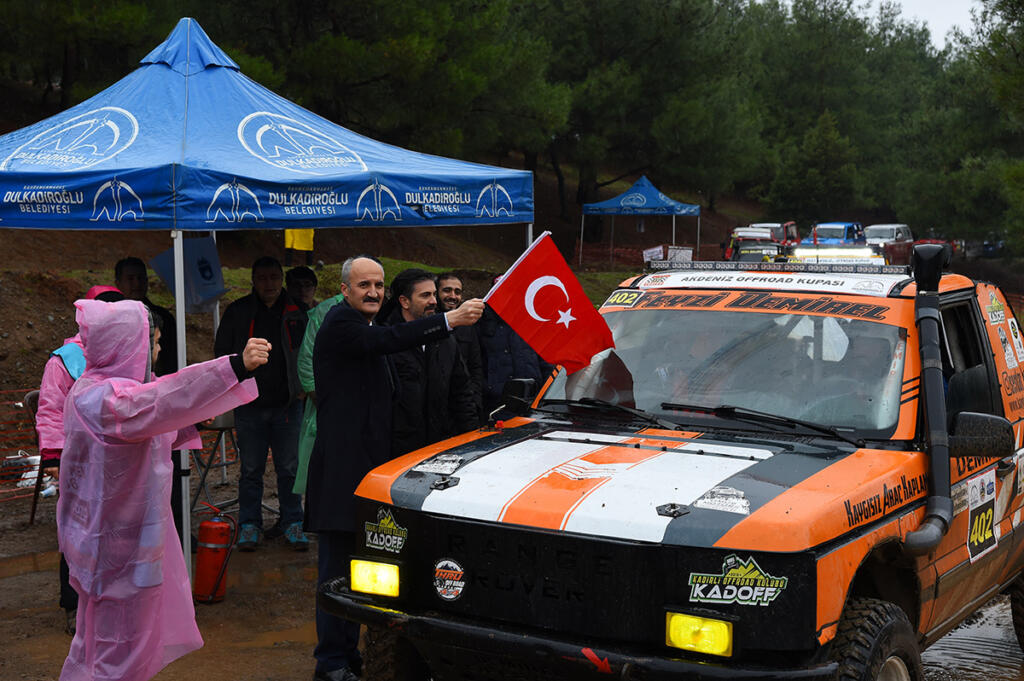 DULKADIROGLUNDA OFF ROAD YARISLARI NEFES KESTI1