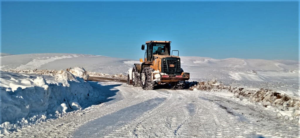 Ekipler Kırsal Mahallelerde Aralıksız Çalışıyor