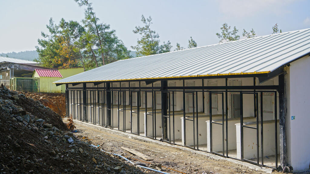 SOKAK HAYVANLARI REHABILITASYON MERKEZINDEKI YENILEME CALISMALARINDA SONA GELDI