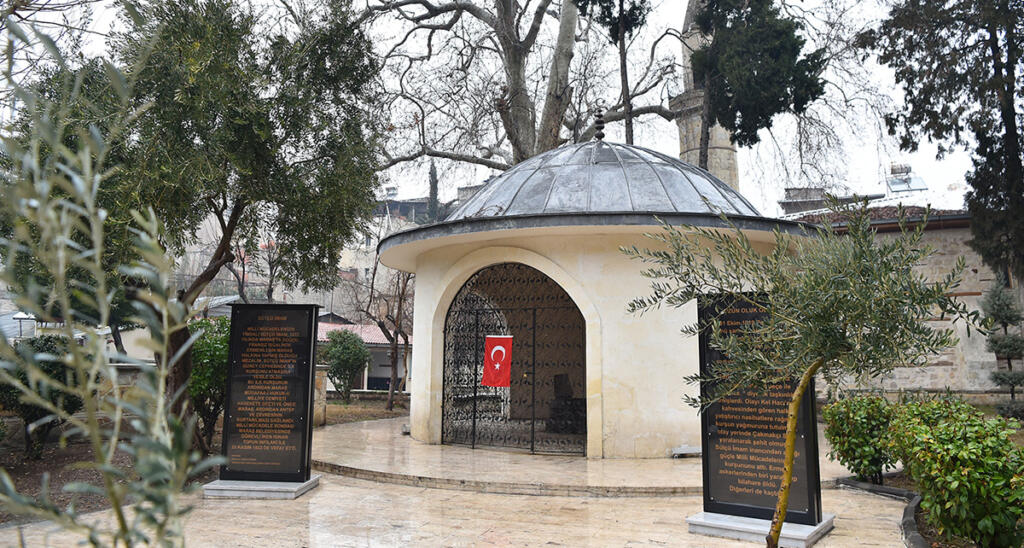 SÜTÇÜ İMAM TÜRBESİ’NDE TADİLAT ÇALIŞMALARI YAPILDI