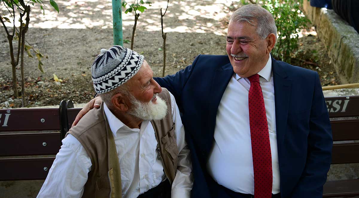 18-24 Mart Yaşlılara Saygı Haftası dolayısıyla kutlama mesajı yayımlayan Onikişubat