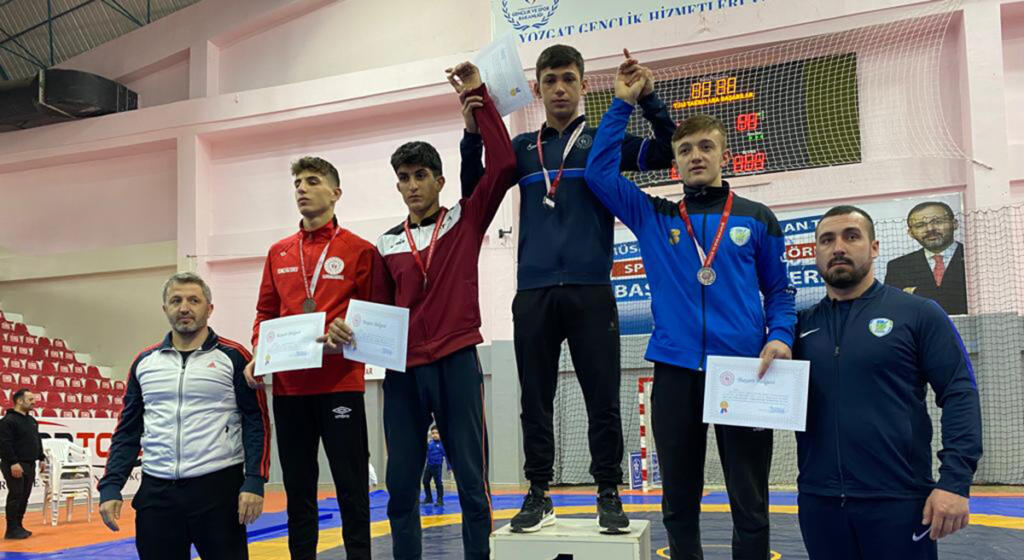 KAHRAMANMARAŞ SPOR LİSESİ GÜREŞ TAKIMI TÜRKİYE ŞAMPİYONU OLDU