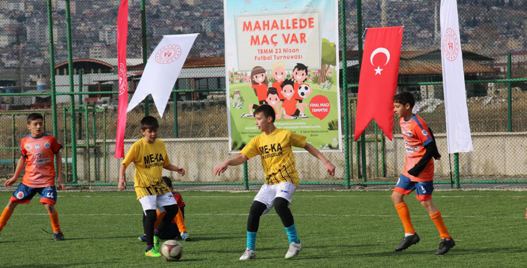 TBMM 23 NİSAN FUTBOL TURNUVASI 'MAHALLEDE MAÇ VAR' İL SEÇMESİ YAPILDI