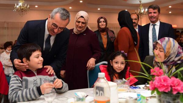 Başkan Güngör; Şehit ve Gazi Ailelerimizin Yanındayız