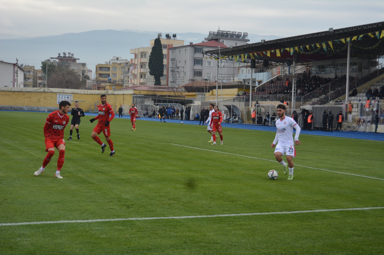 Diyarbekirspor: 3 Kahramanmaraşspor: 0TFF 2.Lig Kırmızı Grup’ta mücadele eden Kahramanmaraşspor,