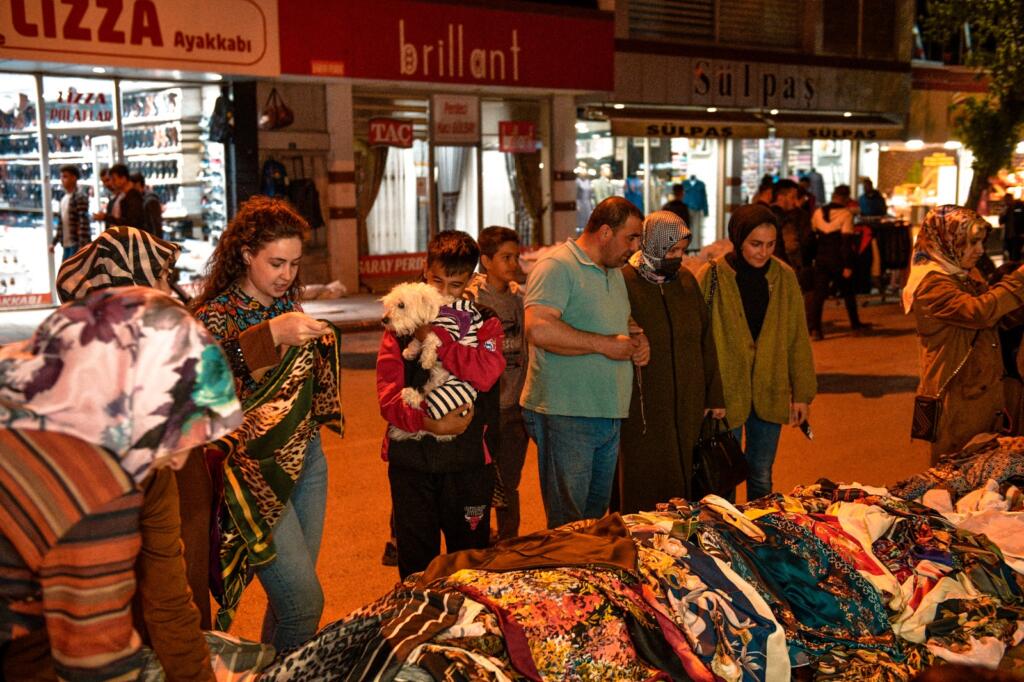Elbistan'da Yapılan Alışveriş Bayramı Festivale dönüştü 2 IMG 20220430 WA0051