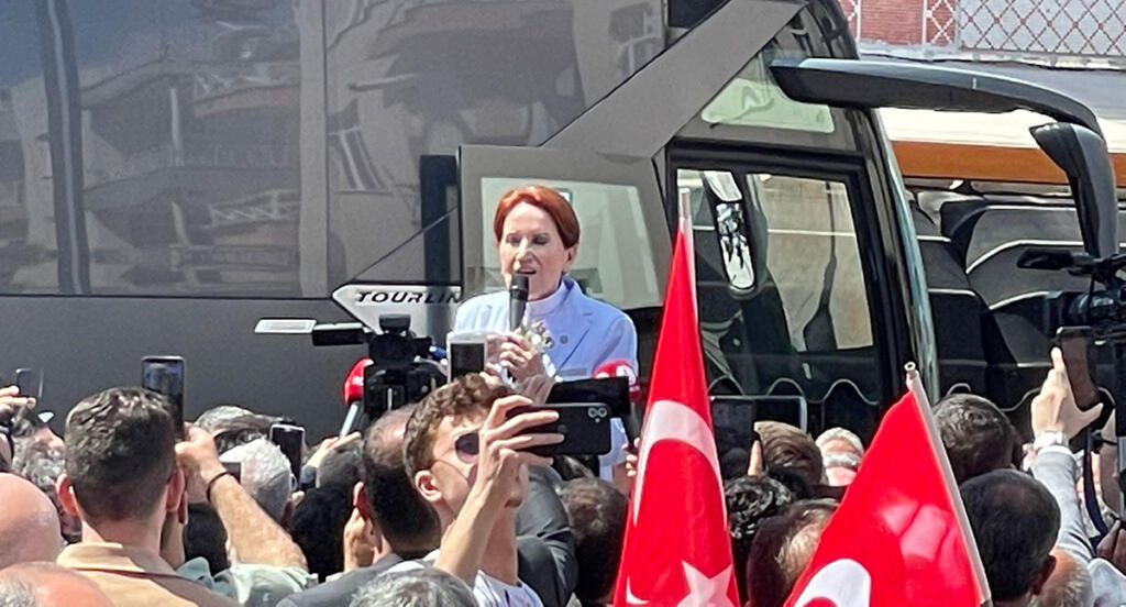 AKŞENER'DEN ERDOĞAN’A YÜZÜK GÖNDERMESİ