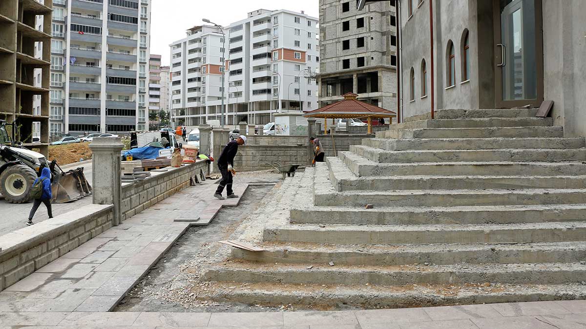 Büyükşehir Belediyesi ekipleri, Onikişubat