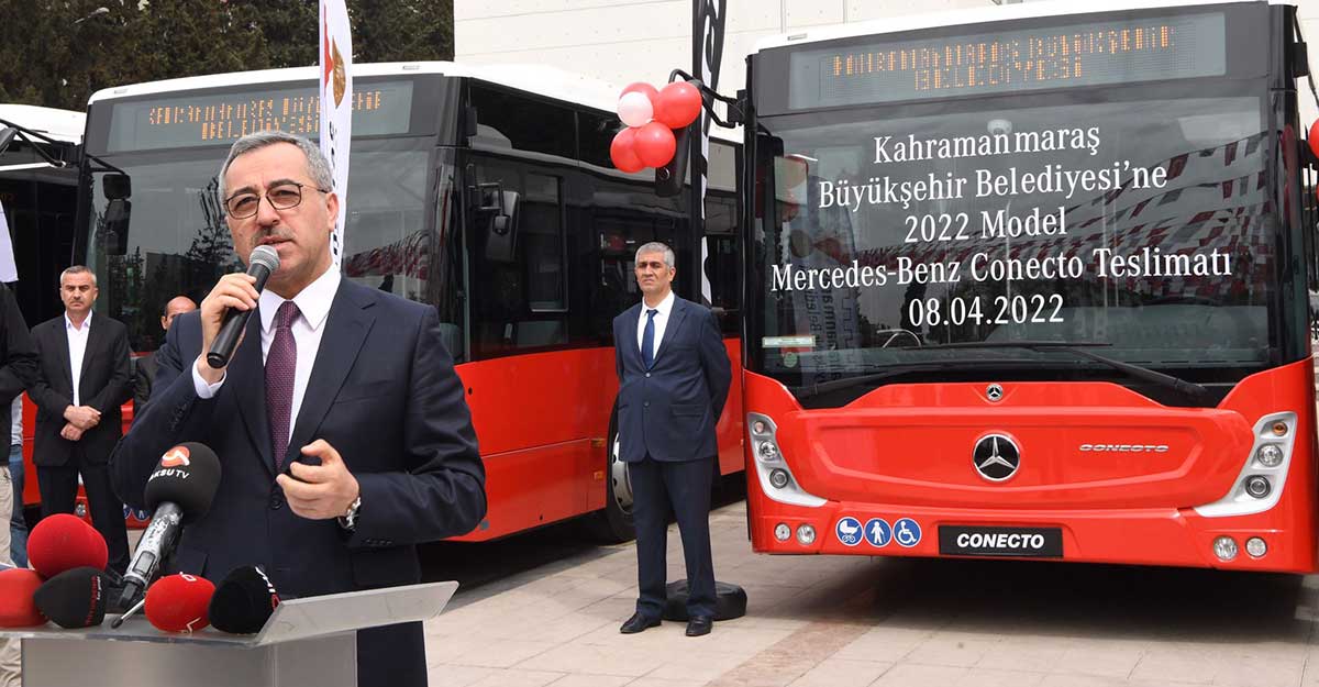 Toplu taşımada yeni araçlar vatandaşın hizmetine sunuldu Yeni Otobüs ve Hizmet Araçları Teslim Töreni’nde konuşan Büyükşehir Belediye