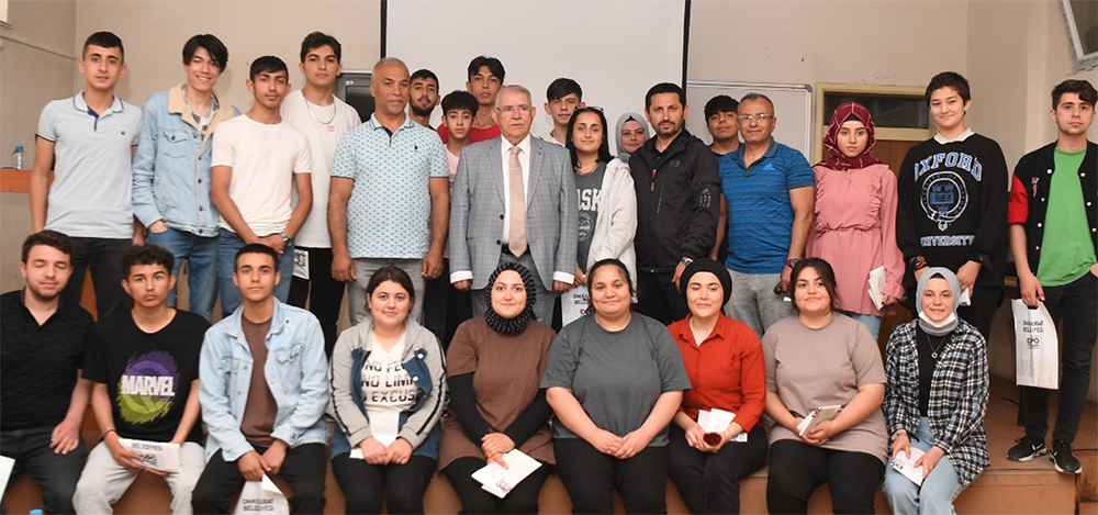 Kahramanmaraş Fen Lisesi ile 19 Mayıs Anadolu Lisesi öğrencileriyle bir