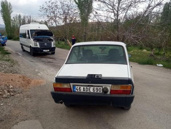 Kahramanmaraş’ta minibüs ile otomobil çarpıştı: 1 yaralı