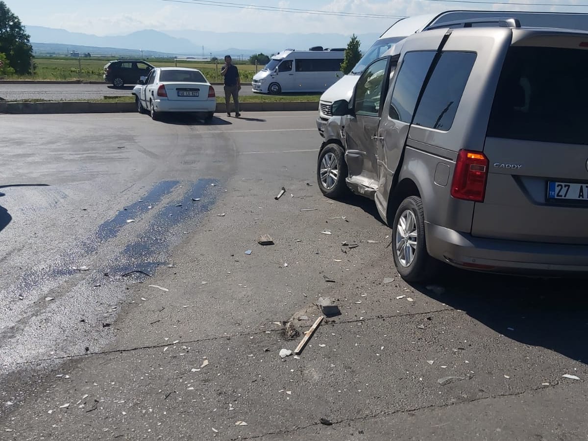 Kahramanmaraş’ta hafif ticari araç