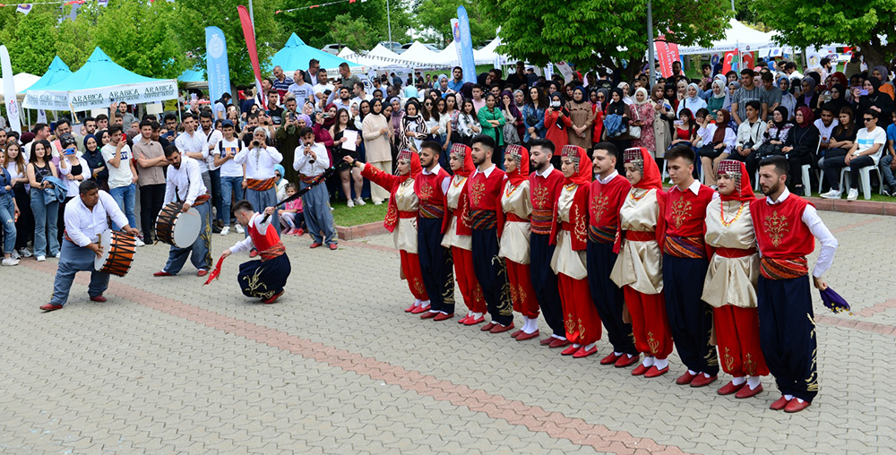 KSÜ Bahar Şenliği, Baharın Coşkusunu Kampüse Taşıdı