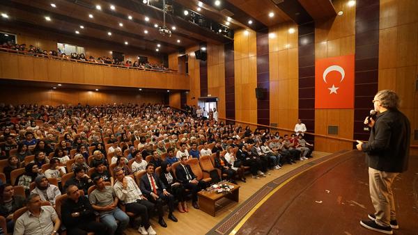 Öğrencilere Verimli Çalışma Yöntemleri Konulu Seminer Verildi